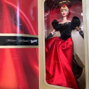 1998 Barbie Doll Winter Splendor Avon Special Edition Caucasian Blonde F 110771